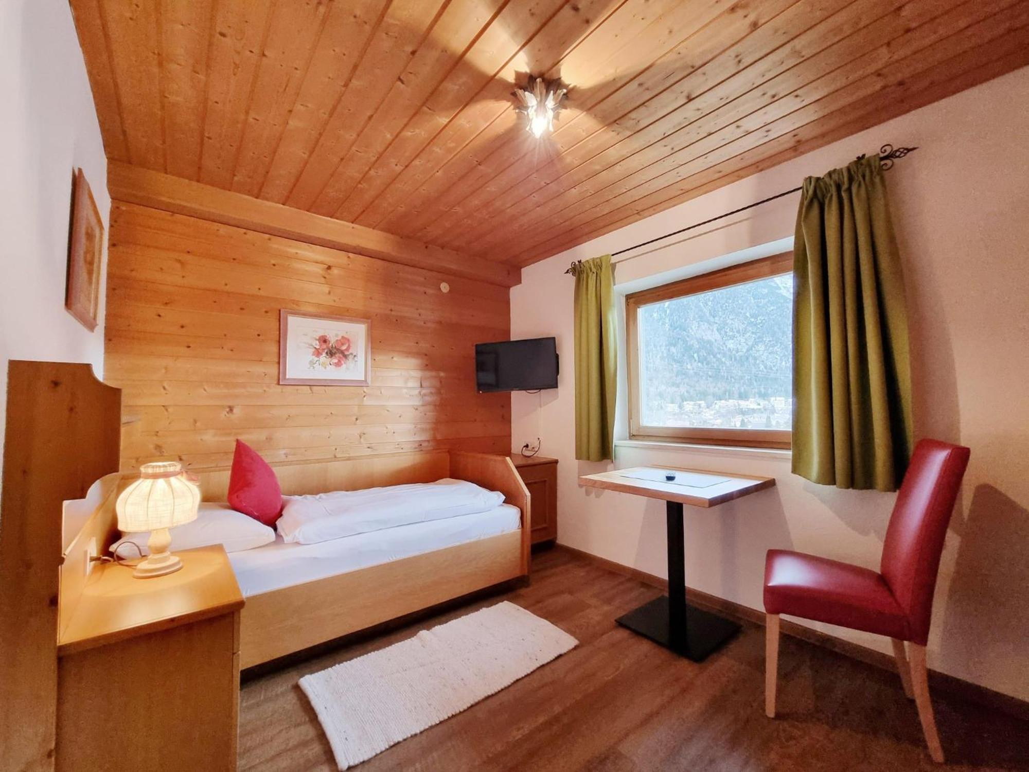 Ferienhaus Goldenes Landl Миттенвальд Экстерьер фото