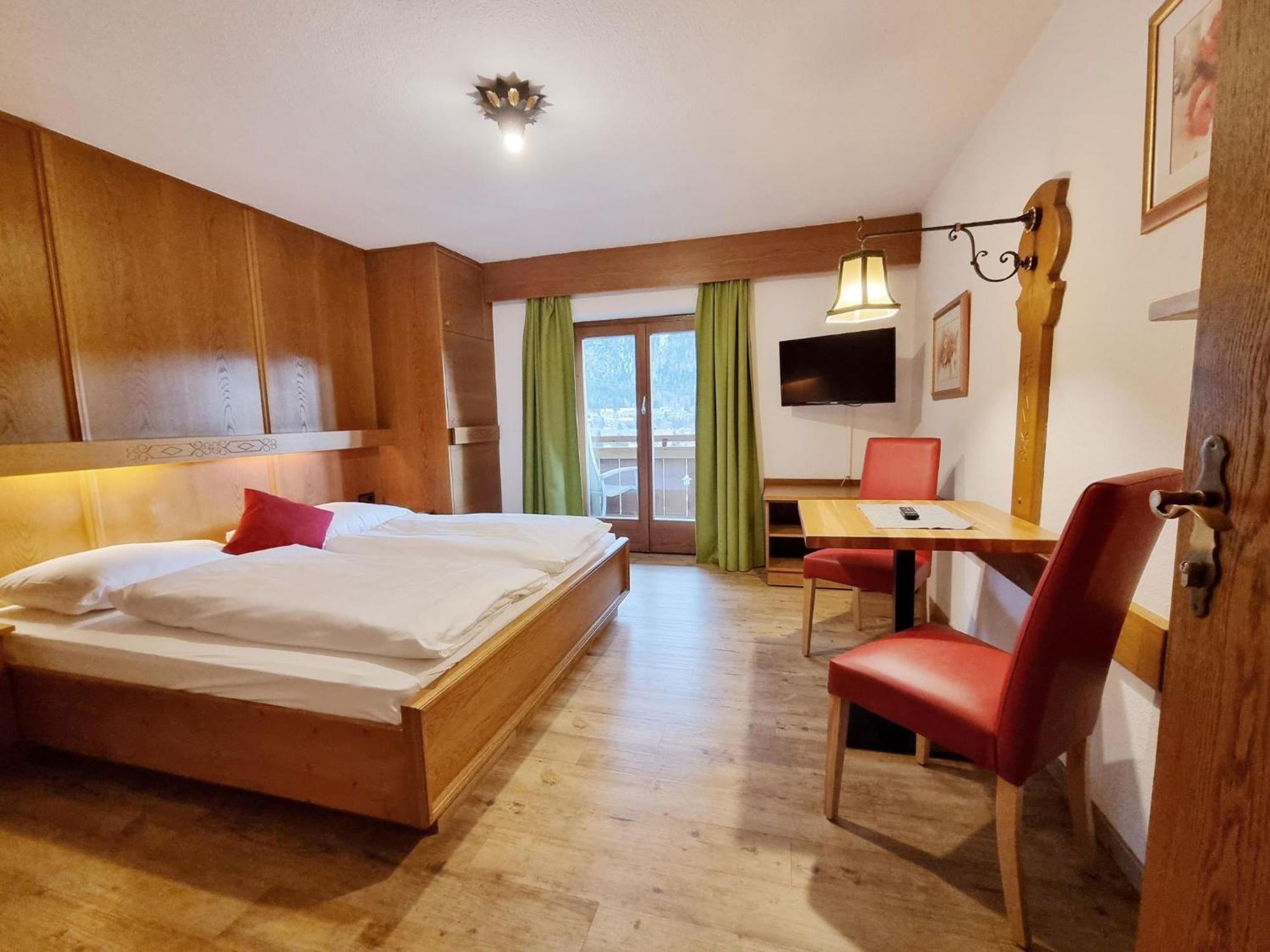 Ferienhaus Goldenes Landl Миттенвальд Экстерьер фото