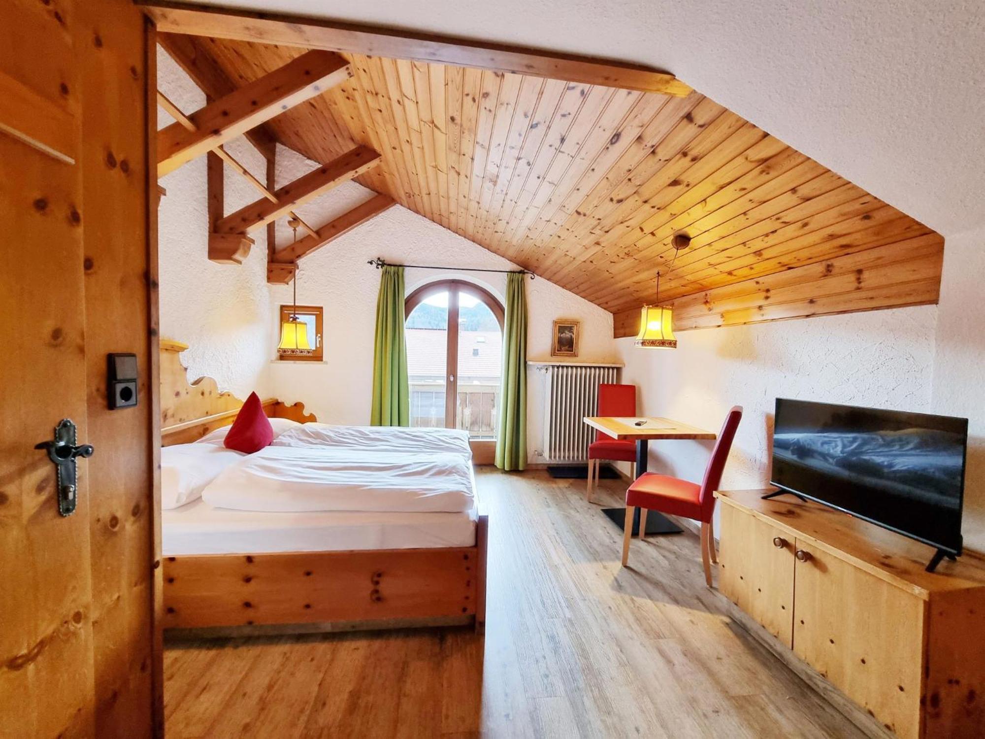 Ferienhaus Goldenes Landl Миттенвальд Экстерьер фото